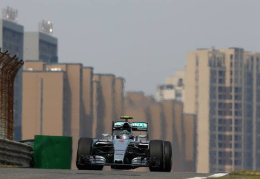 Формула-1. Росберг — о вираже Райкконена: "Это было довольно жестко"