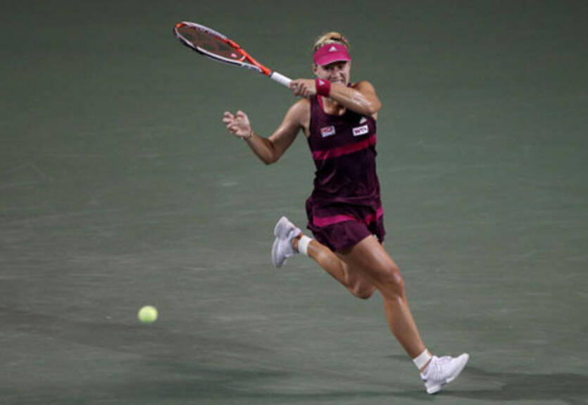 Чарльстон (WTA). Легкая победа Кербер, проходы Градецкой и Киз