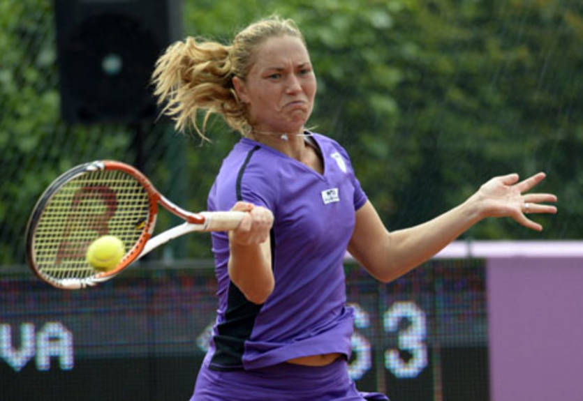 Бондаренко с победы стартует в Чарльстоне