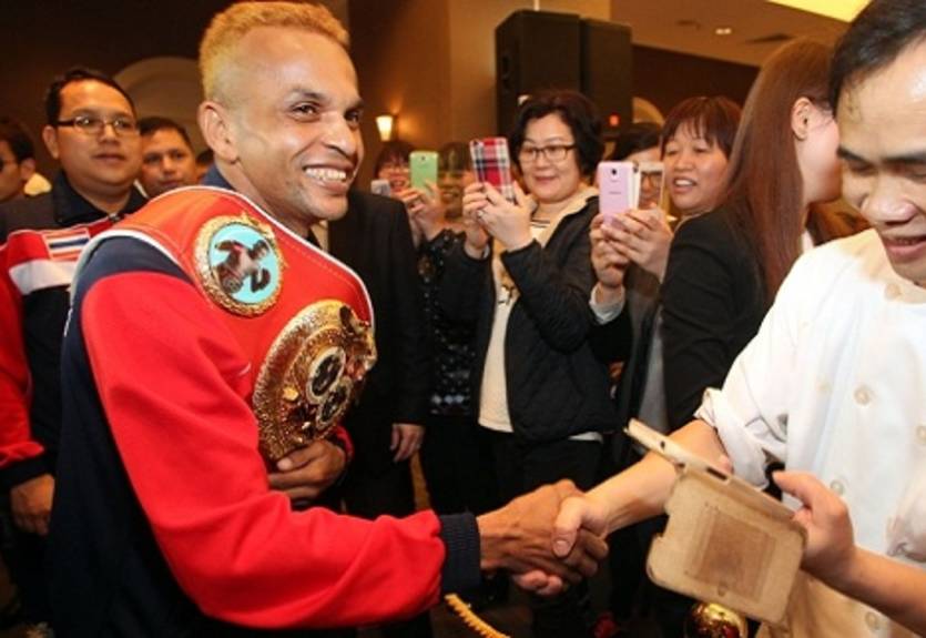 Руенроенг нанес первое поражение Шимину