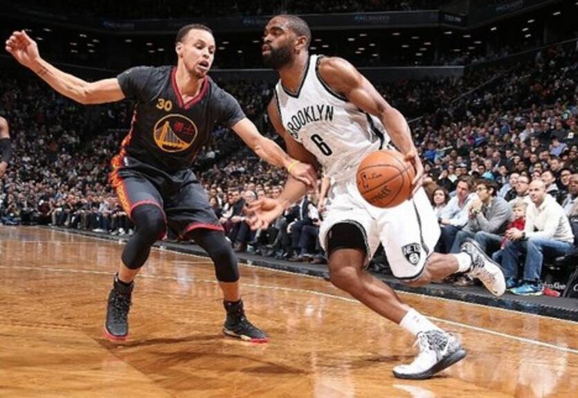 НБА. Хит разгромили Санс, победы Далласа и Торонто, поражение Воинов