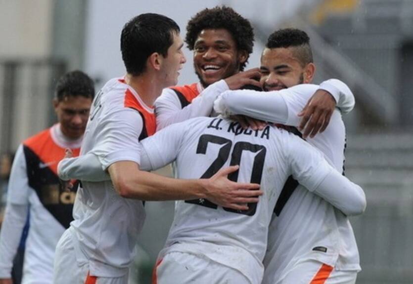 Шахтер одолел сборную Азербайджана