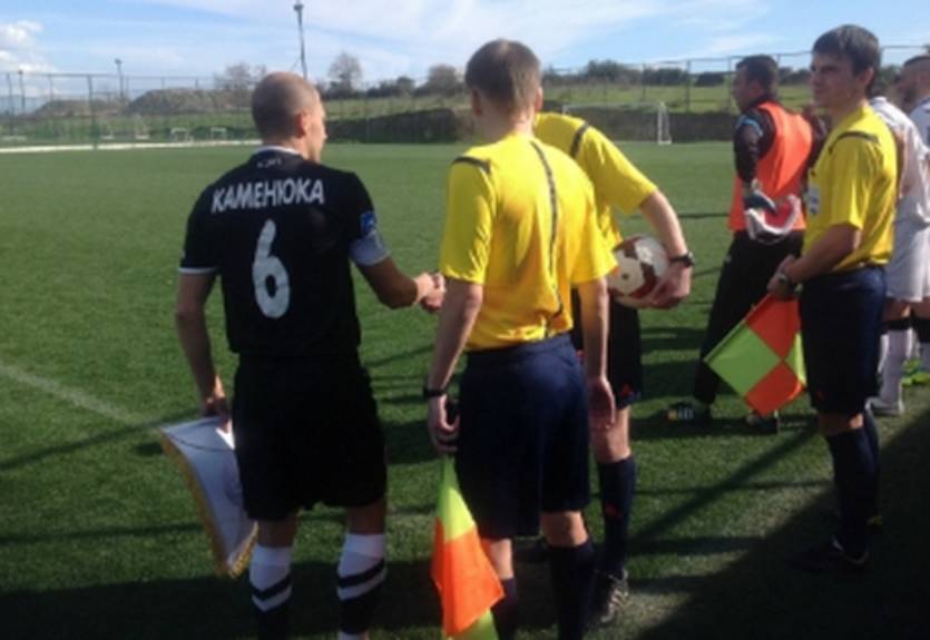 Заря уступила Славии