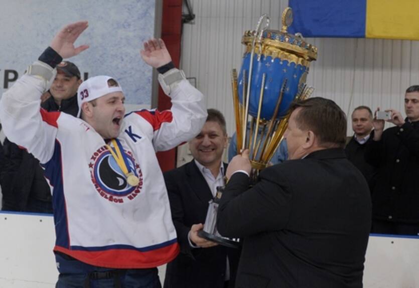 ЧУ. Витязь заявляет Литвиненко, Сальникова и Мартышко