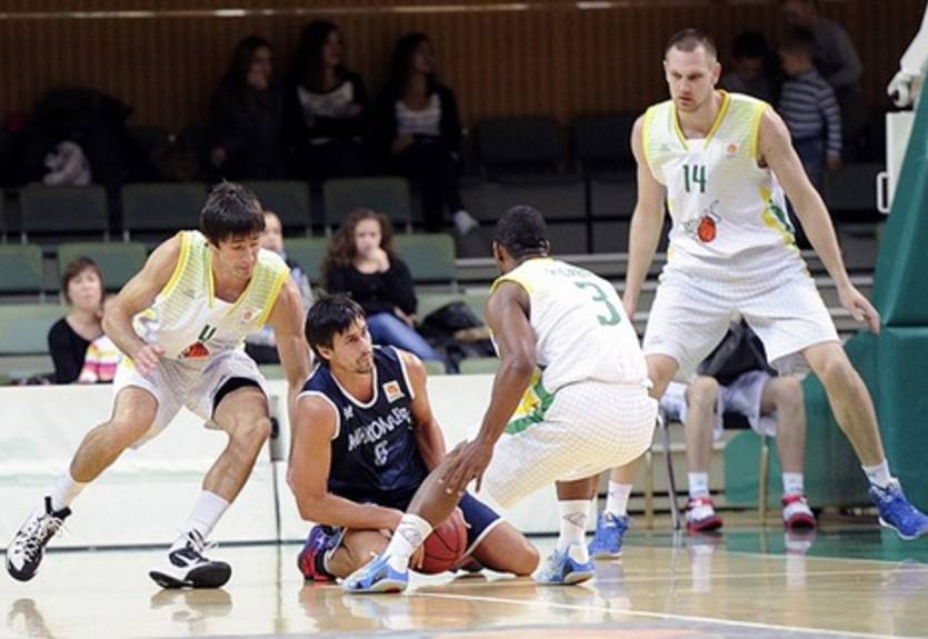 МБК Николаев достойно проигрывает Химику