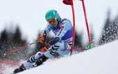 Горные лыжи. Нойройтер — сильнейший в слаломе в Венгене