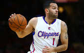 НБА. Клипперс отчислили Фармара