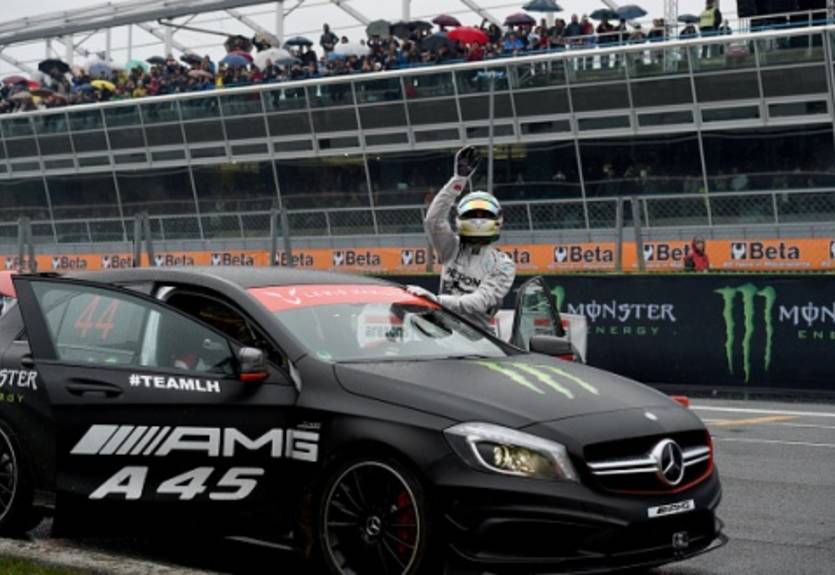 Формула-1. Мерседес: трехлетний контракт для Хэмилтона