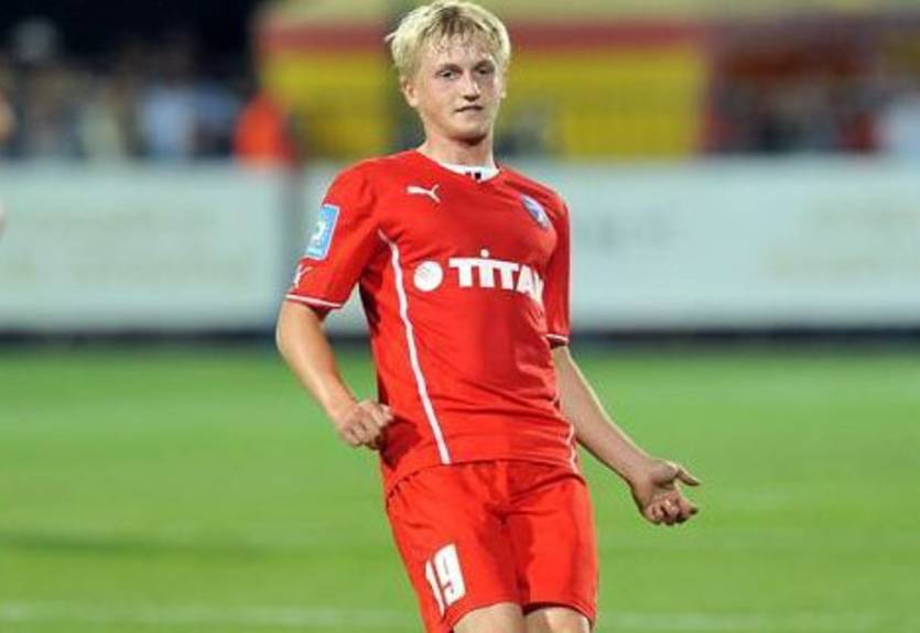 Штутгартер Кикерс просматривает Ярчука