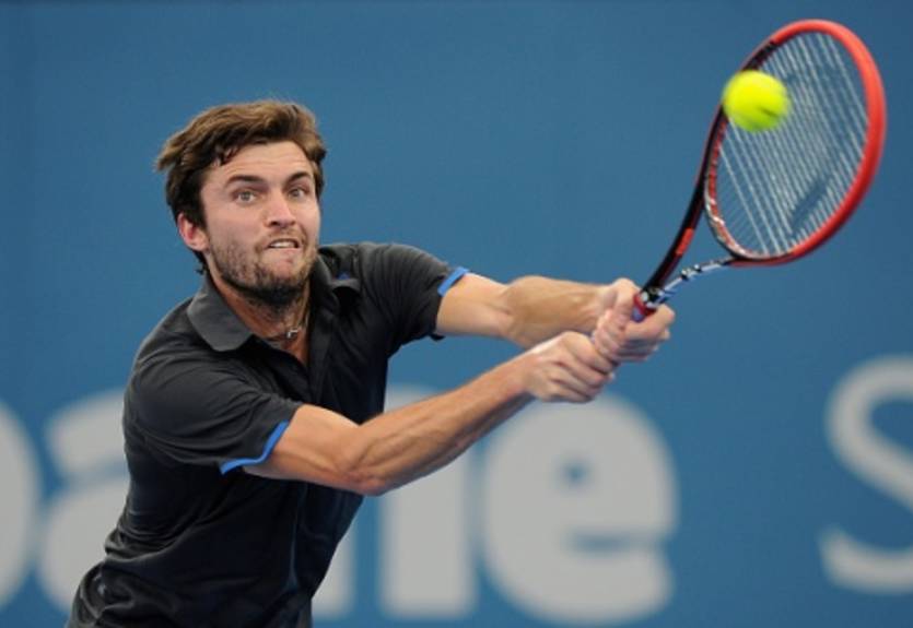 Брисбен (ATP). Неожиданные вылеты Симона и Беннето, победы Томича и Шарди
