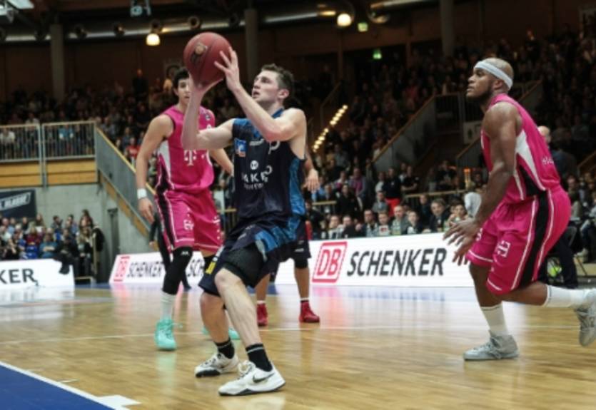 Германия. Агафонов дебютировал за Крайльсхайм