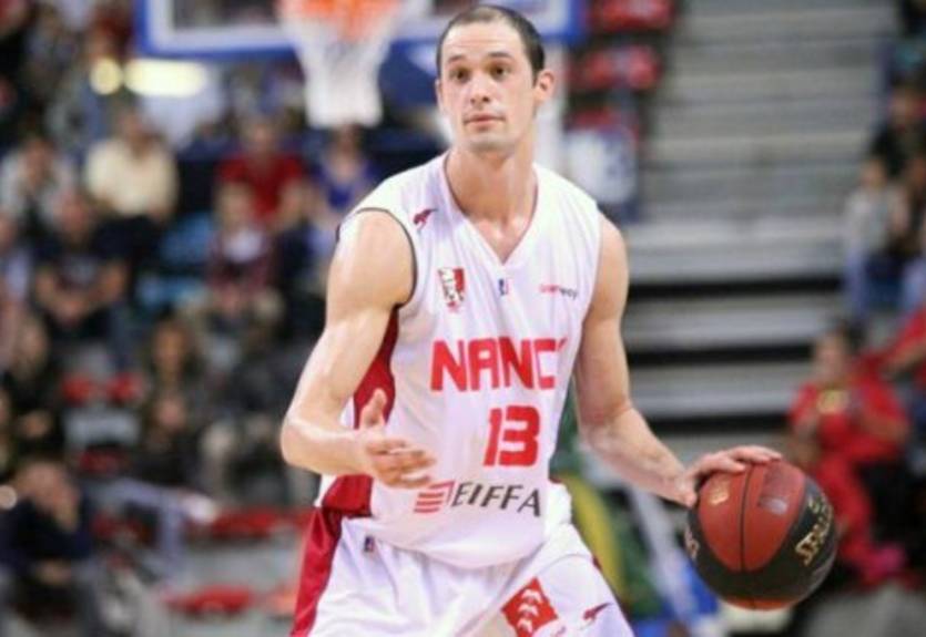 Франция. Гладырь помогает Нанси победить в Париже