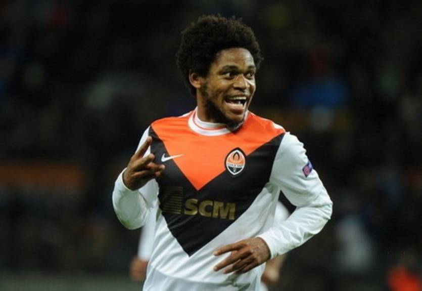 Милан проявляет интерес к Луису Адриано