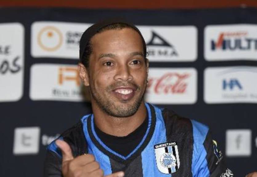 Роналдиньо в Анголе? Ведутся переговоры