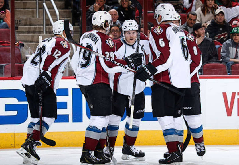 НХЛ. Камбэк Колорадо, победы Нэшвилла, Виннипега и Ванкувера