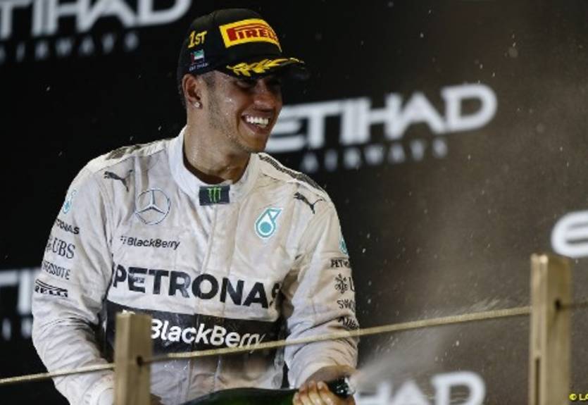 Формула-1. Хэмилтон: "Не могу не отметить команду"
