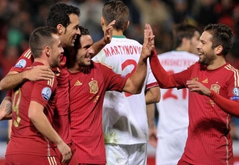 Испания сильнее Беларуси, Словакия — Македонии