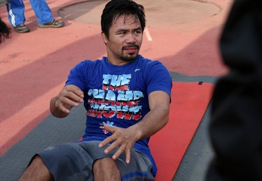 Паккьяо все еще верит в бой с Мейвезером