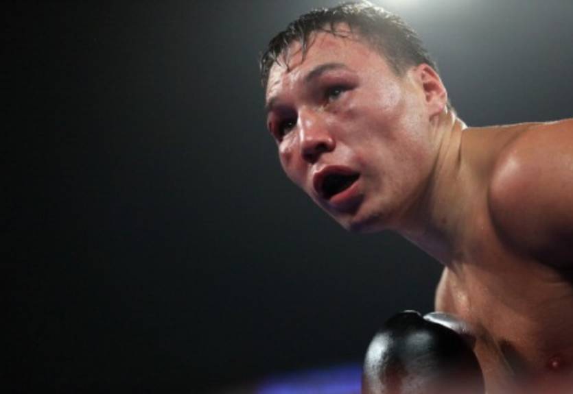 Официально: Проводников будет драться с Кастильо