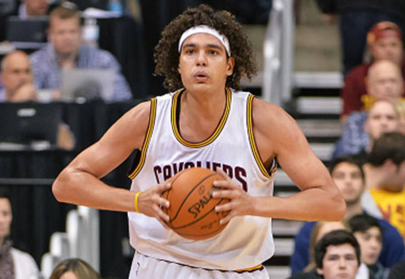 НБА. Кливленд договорился с Варежао