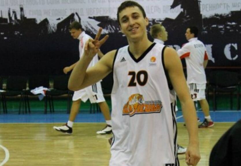 Днепр-Азот усилился двумя бывшими донетчанами