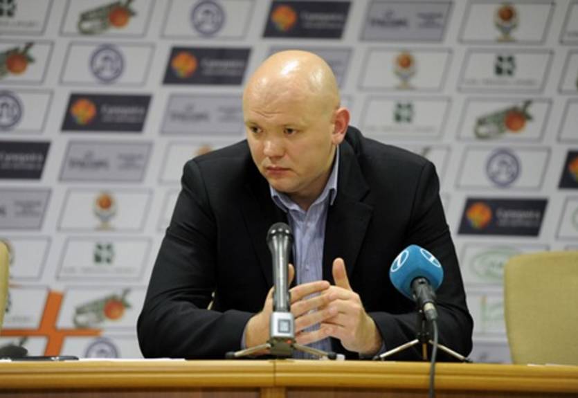 Первая отставка в Суперлиге: Кобзистый покидает Днепр-Азот