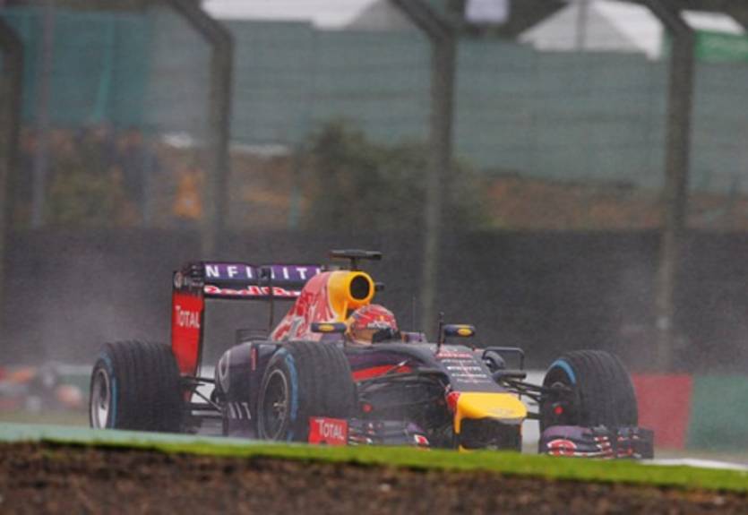 Формула-1. Феттель и Хэмилтон критикуют дождевые шины