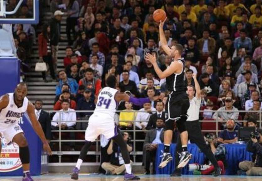 НБА. Бруклин сметает Сакраменто в овертайме, Детройт сильнее Шарлотта