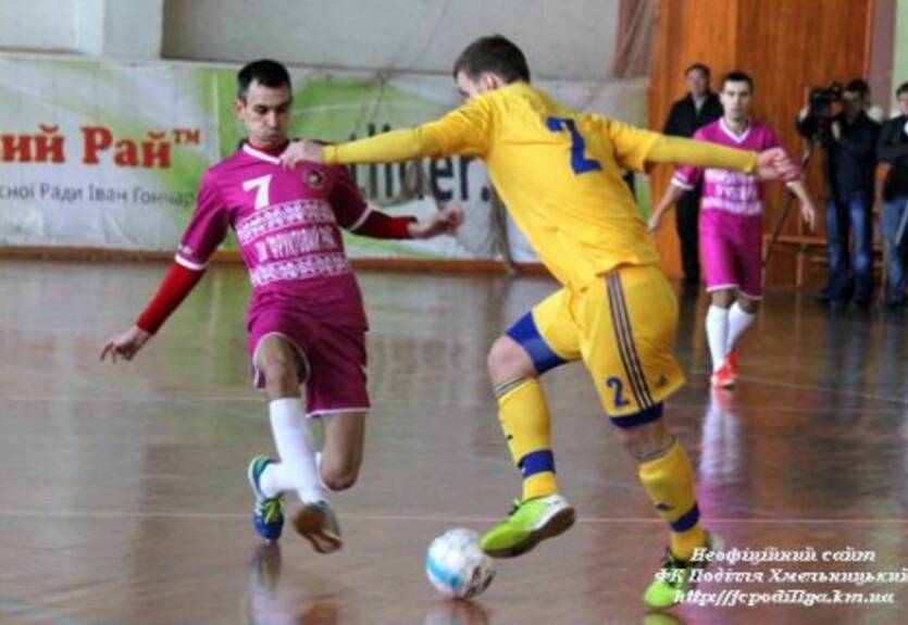 Футзал. Спортлидер и молодежка рассписали ничью, Ураган обыграл Приват