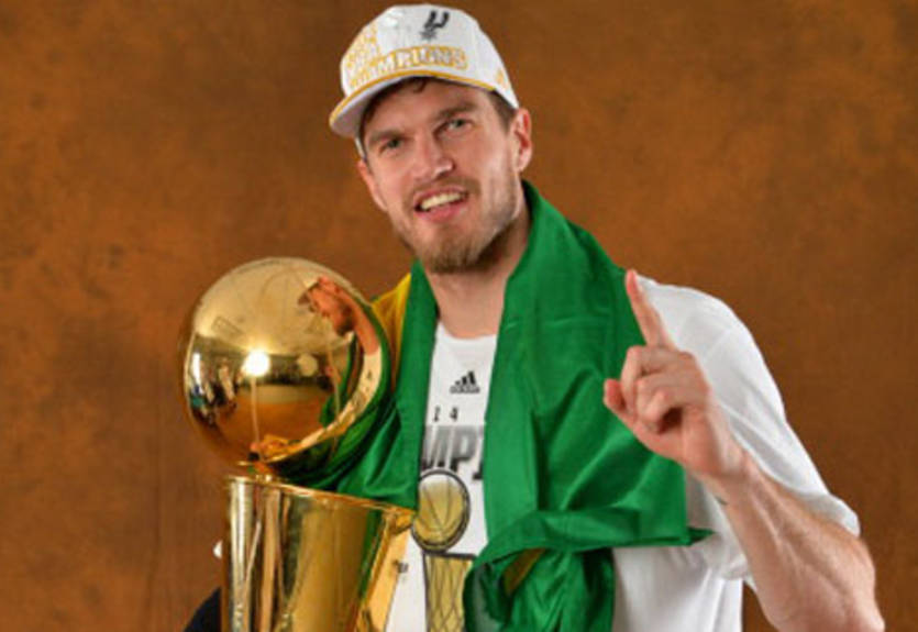 НБА. Сан-Антонио теряет Сплиттера