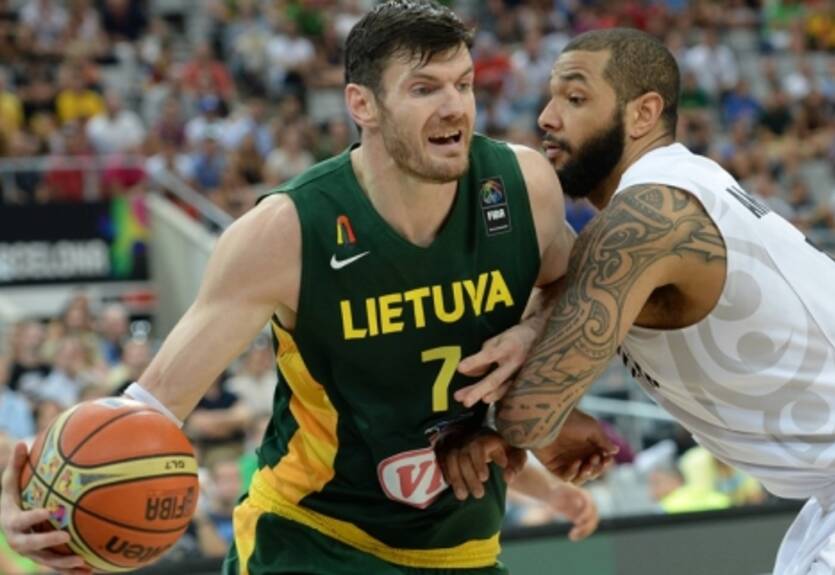 Дариуш Лавринович пропустит два месяца (обновлено)