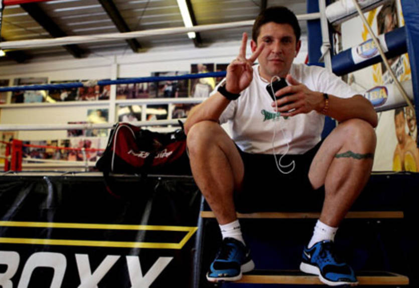 Ариза подписал с Мейвезером двухлетний контракт