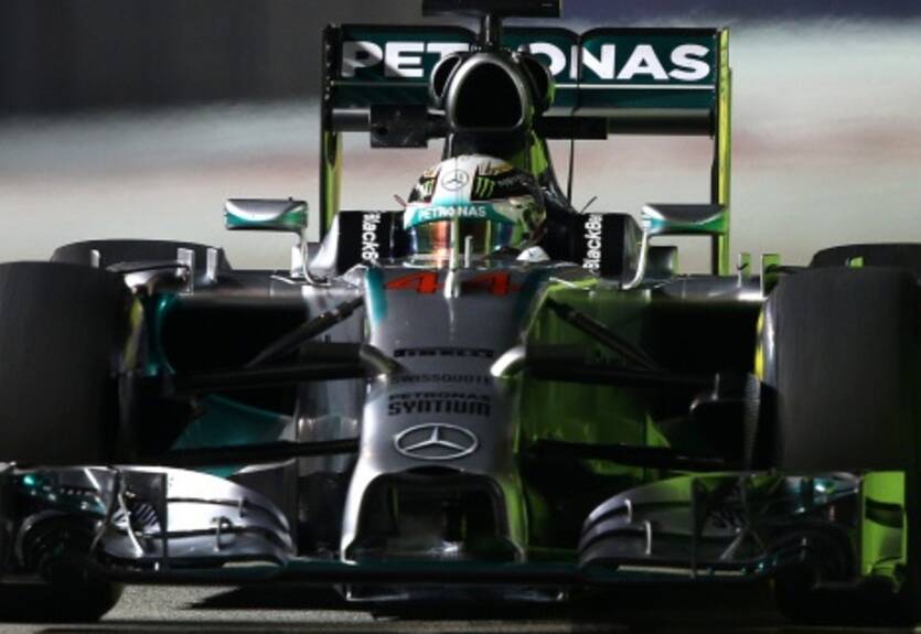 Формула-1. Хэмилтон отвечает Алонсо на второй практике ГП Сингапура