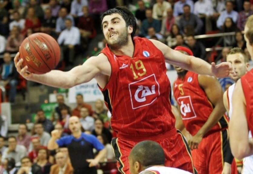 Шермадини возвращается в Сарагосу