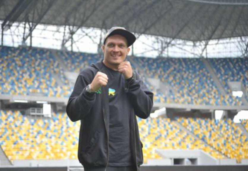 Усик: "Гоняться за нокаутом не буду"