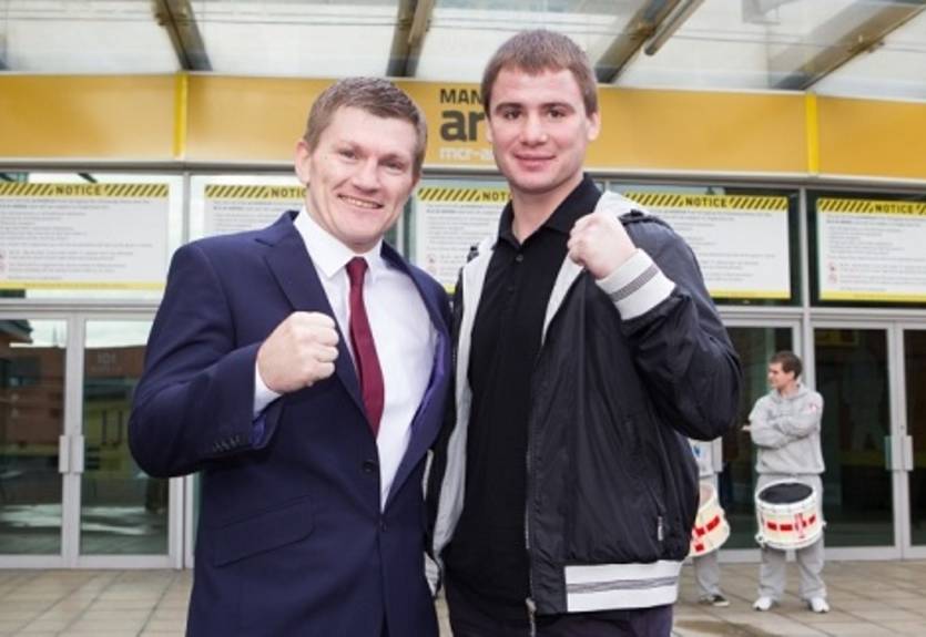 Рабченко отбоксирует с Мандином