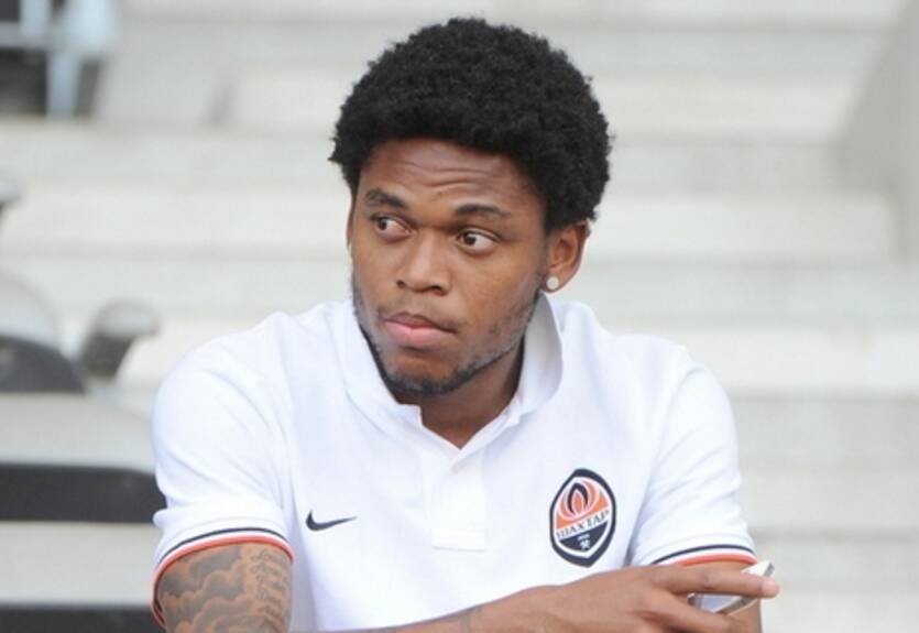 Ювентус готов заплатить за Луиса Адриано 7 миллионов евро