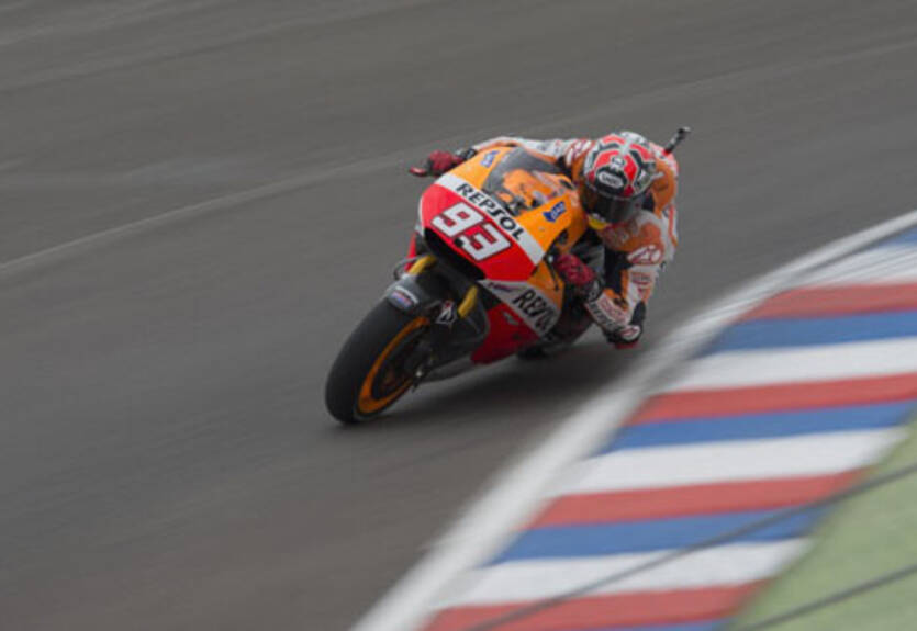 MotoGP. Гран-при Чехии. Поул Маркеса, успех Дукати
