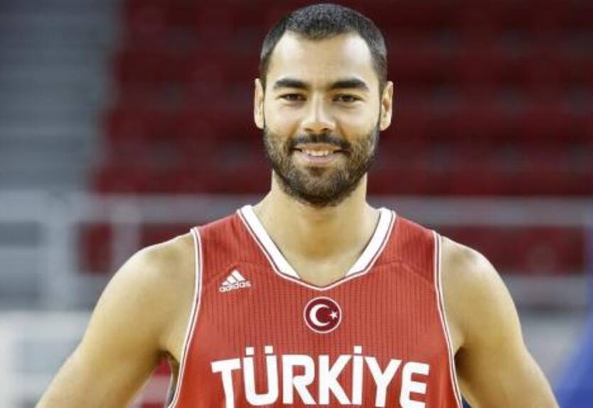 Атаман сократил ростер Турции до 14 игроков