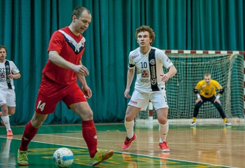 Футзал. Замятин: "С вариантами трудоустройства пока туго"