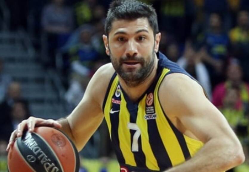 Омер Онан завершает карьеру