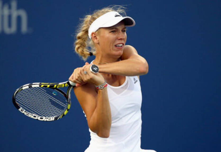 Цинциннати (WTA). Синхронные победы Возняцки и Стивенс, вылет Мугурусы и Винус Уильямс