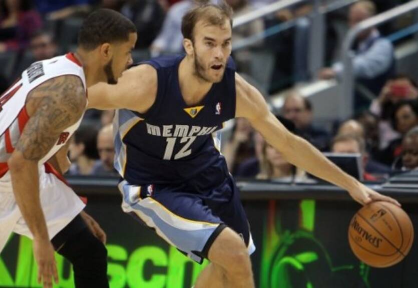 НБА. Мемфис продлевает Калатеса