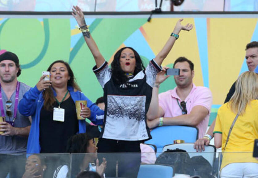 Рианна оголилась после триумфа сборной Германии