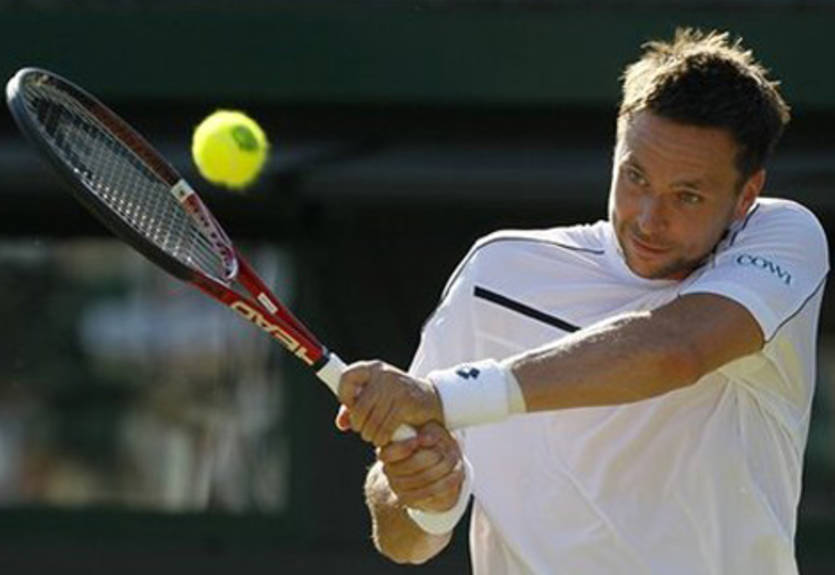 Содерлинг занялся изготовлением теннисных мячей