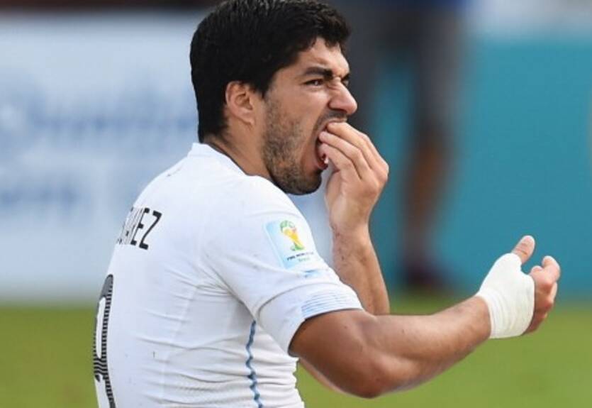 Суарес: "Я ударился лицом о Кьеллини"