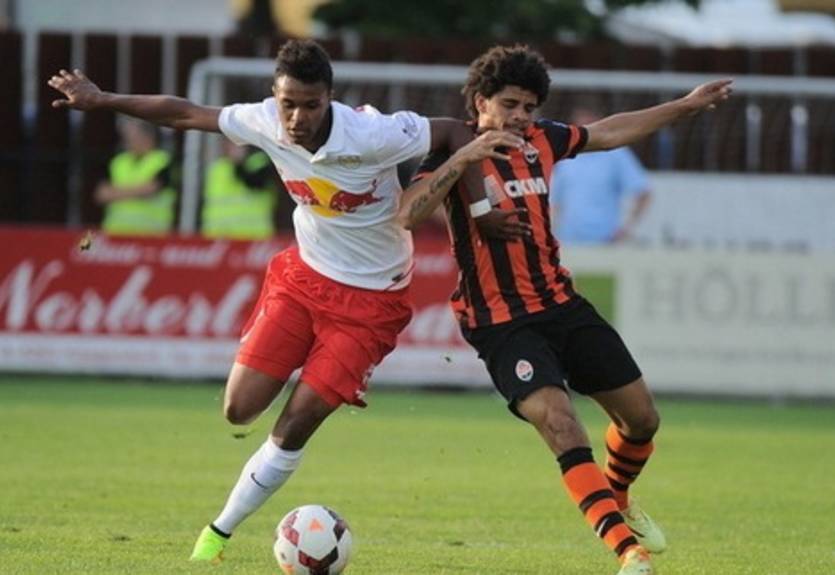 Шахтер уступил Зальцбургу