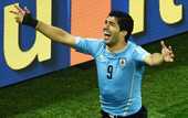 Уругвай драматично бьет Англию
