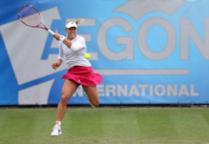 Истбурн (WTA). Кербер справилась с Риске, Радваньска вылетает