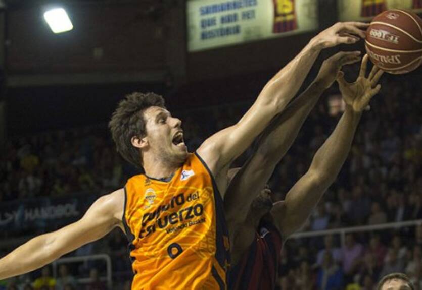 Лига Эндеса. Лищук помогает Валенсии выжить в серии с Барселоной!